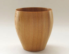 画像をギャラリービューアに読み込む, 屋久杉 三代目原款亮 樹齢千年の年輪を味わう杢目盃