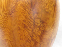 画像をギャラリービューアに読み込む, 屋久杉 現代の名工・二代目原款亮 壺(花生)内刳り仕上げ
