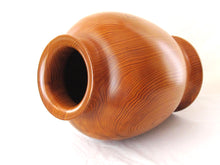 画像をギャラリービューアに読み込む, 屋久杉 現代の名工・二代目原款亮 壺(花生)内刳り仕上げ