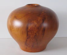 画像をギャラリービューアに読み込む, 屋久杉 現代の名工・二代目原款亮 丸型壺(花生)小型