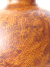 画像をギャラリービューアに読み込む, 屋久杉 現代の名工・二代目原款亮 壺(花生)