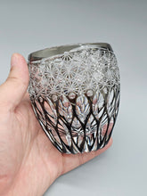 将图片加载到图库查看器,江戸切子 鍋谷總 ロックグラス蓮華(青墨)