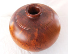 画像をギャラリービューアに読み込む, 屋久杉 現代の名工・二代目原款亮 丸型壺(花生)中型