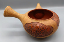 画像をギャラリービューアに読み込む, 常滑焼 舜園 朱泥色彩鉄鉢唐草雲彫急須