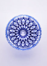 將圖片載入圖庫檢視器 江戸切子 鍋谷總 ロックグラス蓮華(青)