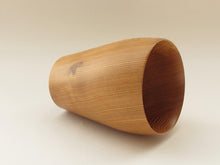 画像をギャラリービューアに読み込む, 屋久杉 三代目原款亮 樹齢千年の年輪を味わう杢目フリーカップ