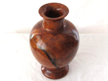 画像をギャラリービューアに読み込む, 屋久杉 現代の名工・二代目原款亮 漆仕上げ壺(花生)