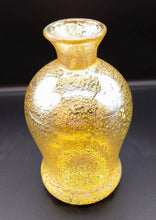 Load image into Gallery viewer, 宮澤裕明 金彩徳利 盃2個揃
