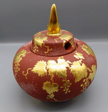 將圖片載入圖庫檢視器 九谷焼 仲田錦玉 盛金白粒ぶどう3.8号香炉(朱地)