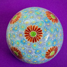 画像をギャラリービューアに読み込む, 有田焼 香仁 あさぎ色菊尽くしの香合