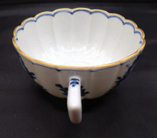 画像をギャラリービューアに読み込む, 九谷焼 山本長左 吉祥文カップ&ソーサー