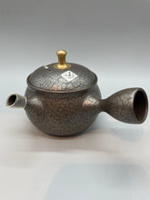 画像をギャラリービューアに読み込む, 常滑焼 昭龍 金つまみ紅白梅急須 セラメッシュ茶こし 180cc