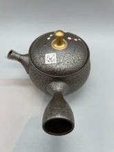 画像をギャラリービューアに読み込む, 常滑焼 昭龍 金つまみ紅白梅急須 セラメッシュ茶こし 180cc