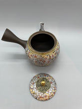 画像をギャラリービューアに読み込む, 常滑焼 玉光 黒泥丸型総金彩桜 セラメッシュ茶こし