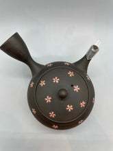 画像をギャラリービューアに読み込む, 常滑焼 玉光 黒泥丸型桜ちらし急須 セラメッシュ茶こし