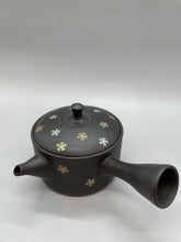 画像をギャラリービューアに読み込む, 常滑焼 玉光 黒泥切立花ちらし急須 セラメッシュ茶こし
