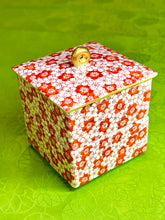 画像をギャラリービューアに読み込む, 有田焼 香仁 紅白梅の二段重