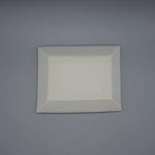 画像をギャラリービューアに読み込む, 京焼・清水焼 叶松谷 呉須地金彩わらび角皿