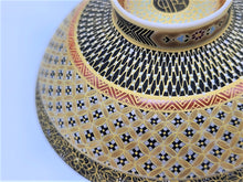 Load image into Gallery viewer, 京焼・清水焼 空女 華薩摩小紋平盃