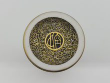 Load image into Gallery viewer, 京焼・清水焼 空女 華薩摩黒地筒杯