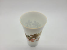 將圖片載入圖庫檢視器 京焼・清水焼 空女 華薩摩梅紋ビアカップ