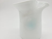 画像をギャラリービューアに読み込む, 有田焼 照井一玄 青白磁 片口(バオバブ)