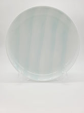 画像をギャラリービューアに読み込む, 有田焼 照井一玄 青白磁なぎさ 7寸皿