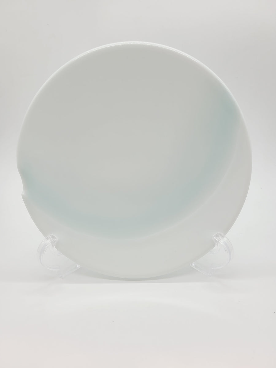 有田焼 照井一玄 青白磁水もよう 6寸皿 – SEIKADO