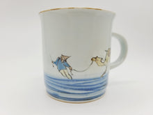 画像をギャラリービューアに読み込む, 有田焼 宮崎祐輔 染錦砂漠駱駝 マグカップ