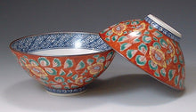 将图片加载到图库查看器,京焼・清水焼 山本壹楽(壹楽窯) 赤濃牡丹唐草組飯碗