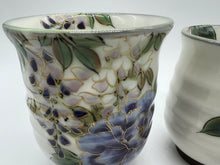 画像をギャラリービューアに読み込む, 土渕陶あん(陶あん窯) 白掛紫草花組湯呑