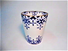 画像をギャラリービューアに読み込む, 京焼・清水焼 高木岩華(岩華窯) 染付瓔珞 フリーカップ