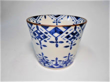 画像をギャラリービューアに読み込む, 京焼・清水焼 高木岩華(岩華窯) 染付瓔珞 蕎麦猪口