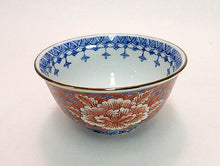 Load image into Gallery viewer, 京焼・清水焼 加藤雲泉(雲泉窯) 赤彩牡丹飯茶碗