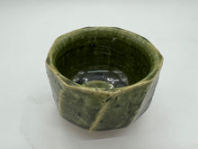 Load image into Gallery viewer, 京焼・清水焼 木野 織部面取お預け酒器