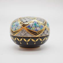 Load image into Gallery viewer, 京焼・清水焼 紀澤 金彩華古紋ボンボニエール