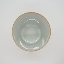 Load image into Gallery viewer, 京焼・清水焼 紀澤 金彩金盛古紋切立フリーカップ