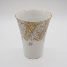 Load image into Gallery viewer, 京焼・清水焼 紀澤 金彩捻花絵(青)口反フリーカップ