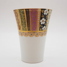 Load image into Gallery viewer, 京焼・清水焼 紀澤 金彩縦縞口反フリーカップ