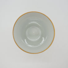 Load image into Gallery viewer, 京焼・清水焼 紀澤 金彩横縞口反フリーカップ