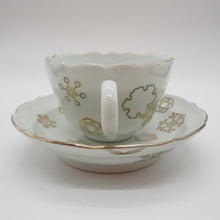 画像をギャラリービューアに読み込む, 京焼・清水焼 叶松谷 白磁銀彩雪結晶碗皿