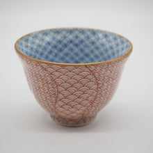 Load image into Gallery viewer, 京焼・清水焼 京泉 赤絵古紋 ぐい呑