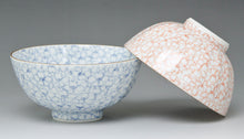 Load image into Gallery viewer, 京焼・清水焼 紫峰 染赤桜詰組飯