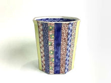 將圖片載入圖庫檢視器 京焼・清水焼 加藤雲泉(雲泉窯) 色絵風船小紋八角マグカップ