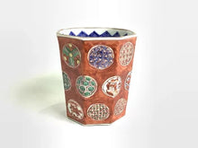 將圖片載入圖庫檢視器 京焼・清水焼 加藤雲泉(雲泉窯) 赤彩二十四文八角マグカップ