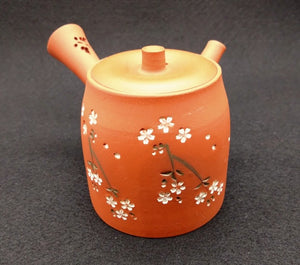 常滑焼 都築青峰 朱泥切立桜印花急須 – SEIKADO