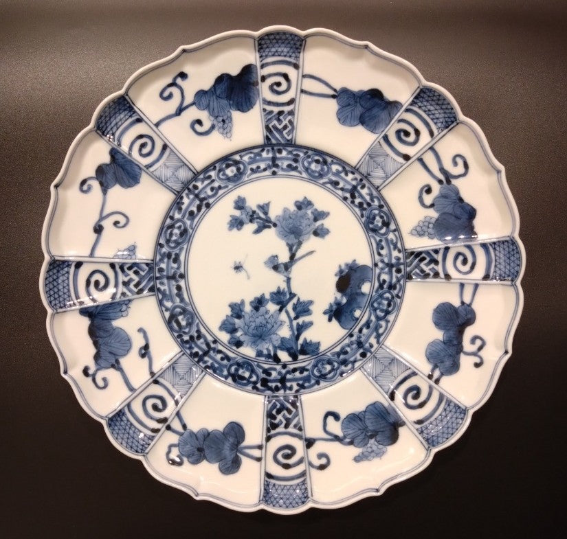 九谷焼 山本長左 宝珠唐草7.5号皿 – SEIKADO