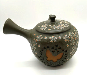 Tokoname ware Shunen teapot (leaves)