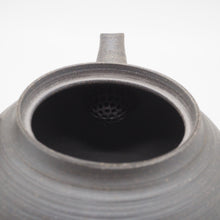 Load image into Gallery viewer, Tokoname pottery Hiroshi Mizuno teapot
